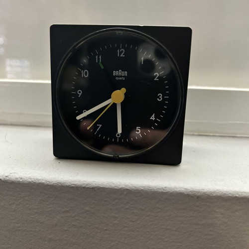 Braun 4746 AB1 Travel Alarm Clock used, analog table clock