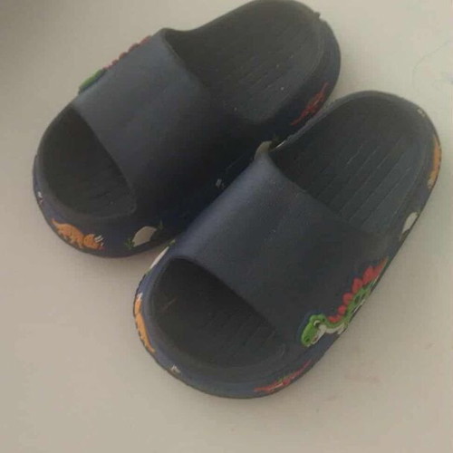 Children's slipper like new