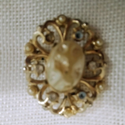 Vintage pins with semi-precious stones like new, set of 3
