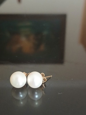 Earrings with natural pearls 0.7 mm and 585 gold like new