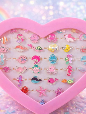 Детски пръстени нови, кутия сърце, комплект от 36