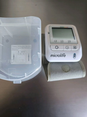 Πιεσόμετρο καρπού Microlife BP W1 Basic σαν καινούργιο