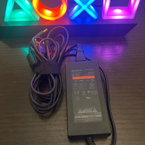 Sony PlayStation 2 Slim SCPH-70100 original charger like new