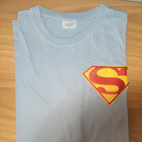 Men's Blue T-Shirt Superman Classic Logo like new, sizes L and M