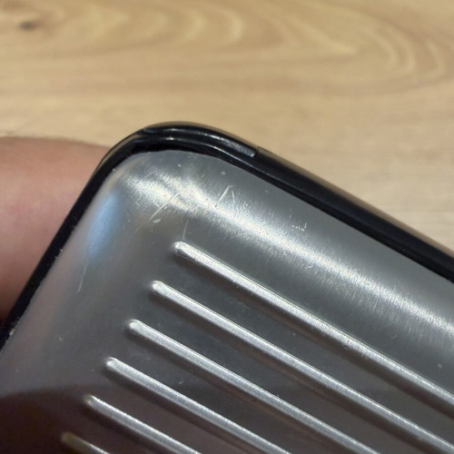 Aluminium card holder like new, black and silver