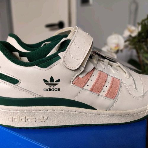 Adidas Forum men's leather sneakers in off white cream color new