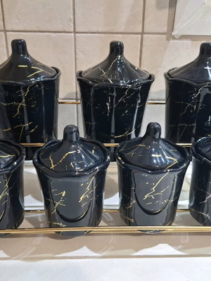 Spice set like new with stand