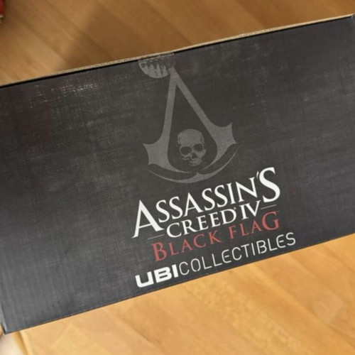 Edward Kenway figure from Assassin's Creed IV Black Flag, like new