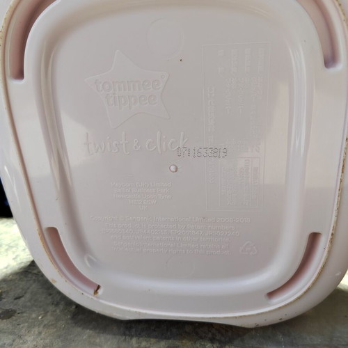 Tommee Tippee Twist diaper disposal bin like new