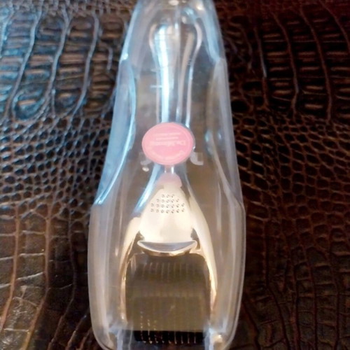 Derma Roller La Vie En Rose by Dimitra Katsafadou new