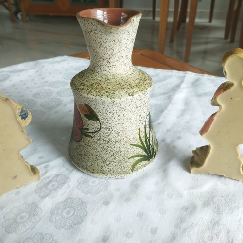 Vintage bundle handmade ceramic jug and Pink Girls figure pair like new