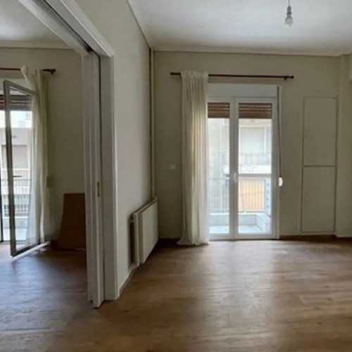 Διαμέρισμα στην Κυψέλη 69 τ.μ., 1 υπνοδωμάτιο, 1 μπάνιο, βεράντα, ανελκυστήρας
