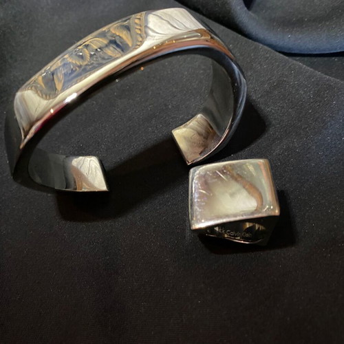 Calvin Klein jewelry set like new, bracelet cuff and ring
