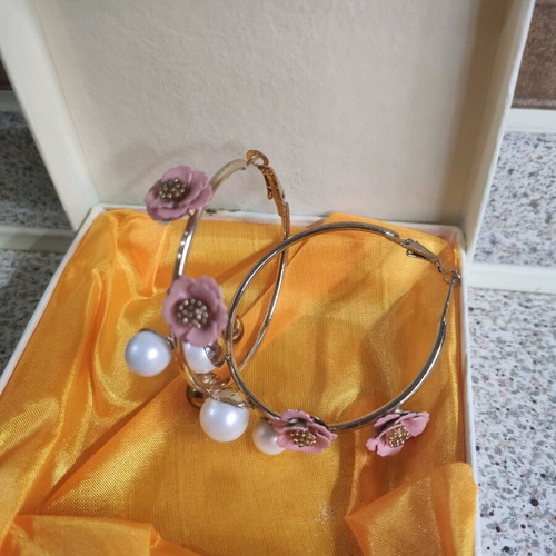 Hoop earrings gold color with faux pearls and pink flowers like new