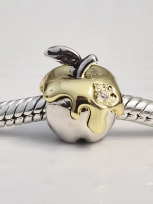 Pandora Disney Snow White Poison Apple Charm new, sterling silver 925