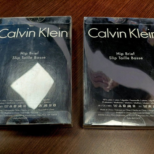 Calvin Klein men's briefs size S new, pack of 2, black and white