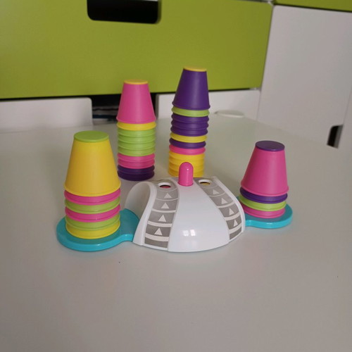 Remoundo Cup Stacking Board Game new