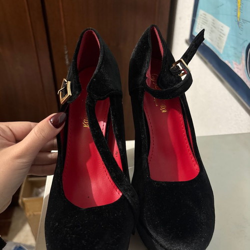 Velvet high heel shoe like new, size 37, black