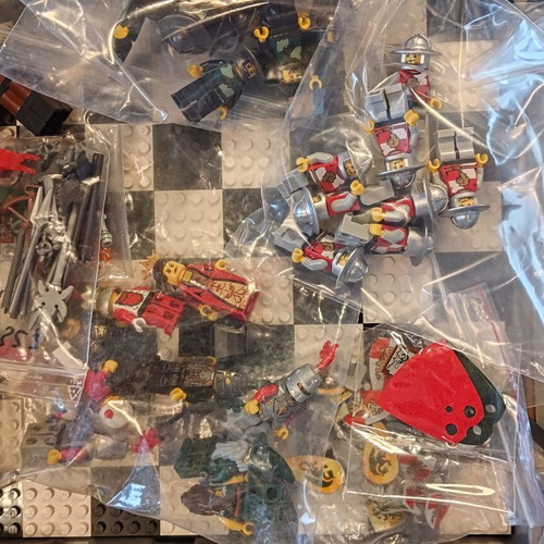 Lego Chess Castle Set 853373 2012 like new