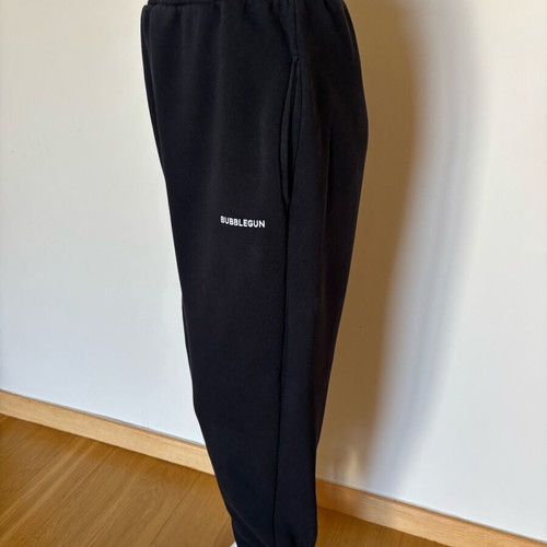 Bubblegun black tracksuit like new, comfortable and warm