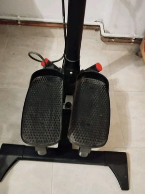 Stepper with calorie counter screen like new
