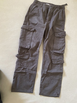 Bershka Cargo Pants size S taupe, like new