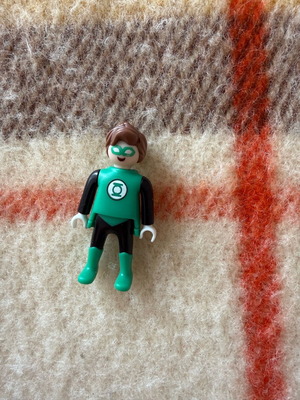 Kinder Playmobile Green Lantern like new