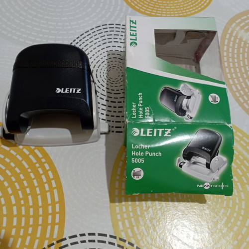 Leitz 5005 hole punch