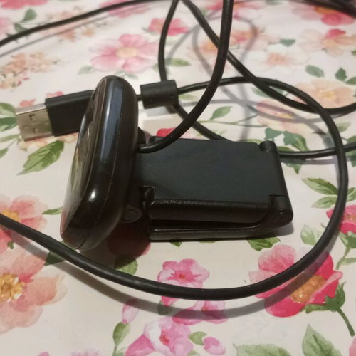 Pack of 2 used webcams Microsoft LifeCam VX-3000 and Logitech QuickCam