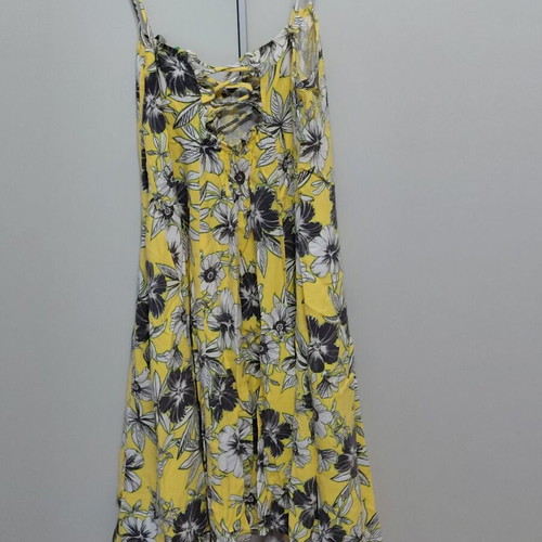 Floral dress Benetton M like new, viscose, yellow