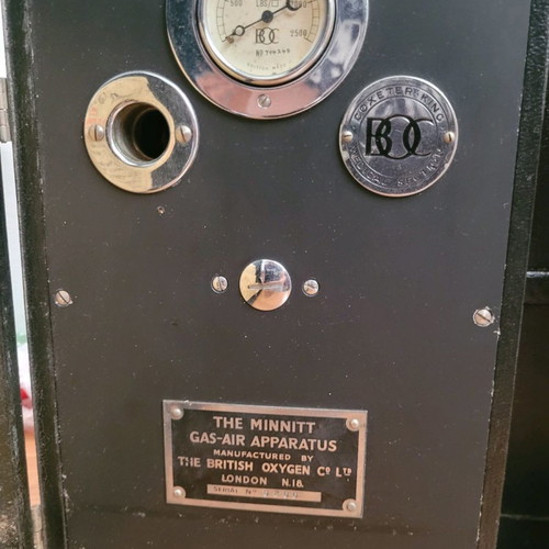 Anesthetic oxygen gas production machine 1940-1960 collectible
