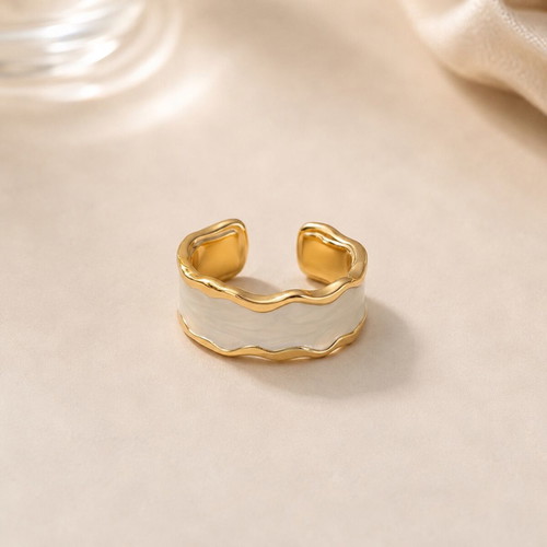 Wide statement ring gold and white, new