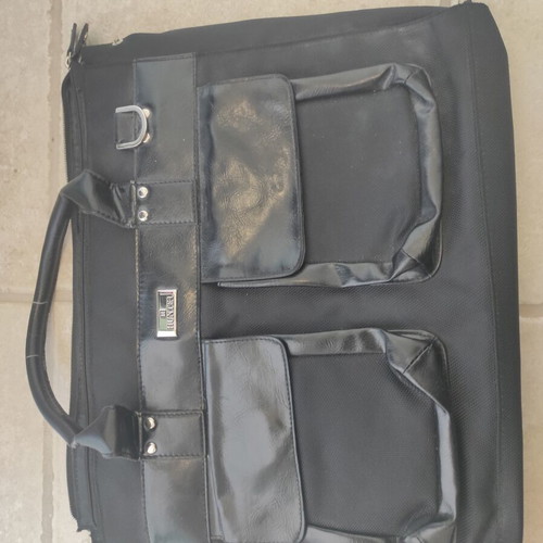 Hunter black briefcase used, 40x30 cm, shoulder strap, multiple pockets