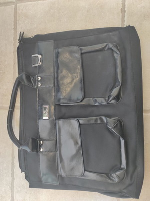 Hunter black briefcase used, 40x30 cm, shoulder strap, multiple pockets