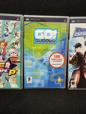 PSP Игри комплект от 3 броя като нови с инструкции и гръцки корици