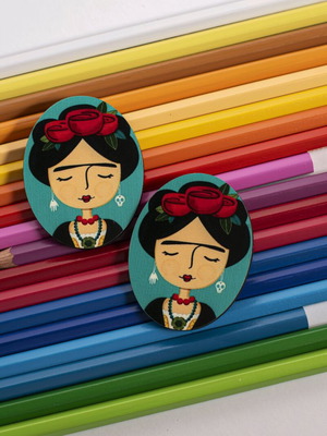 Wooden Frida earrings new, multicolored 5cm