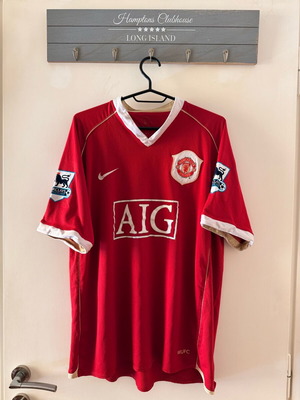 Manchester United 2006/07 jersey like new, size M