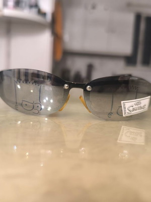 The Simpsons GIF1009 collectible sunglasses like new