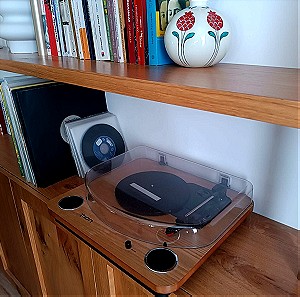 ION Audio Max LP Πικάπ με Προενίσχυση και Ενσωματωμένα Ηχεία Καφέ