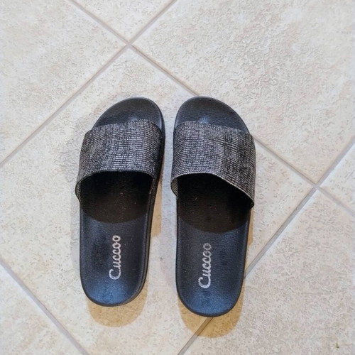 Hush Puppies flip-flops size 38, pair of 2