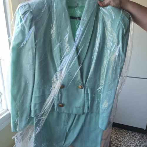 Women's vintage turquoise suit set like new