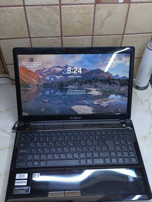 Laptop TurboX W253EFQ like new, Intel Core i3, 8GB RAM, SSD, Windows 11 Pro