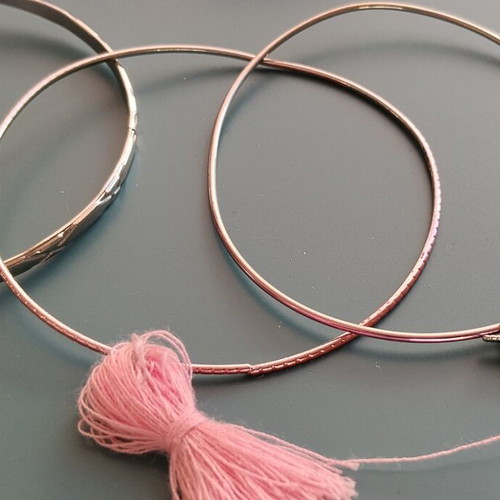 Jewelry set for little girls like new, 6 bracelets with sunglasses gift