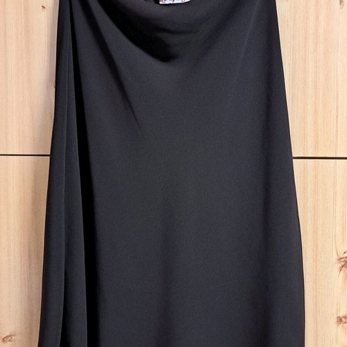 Skirt brown like new below the knee with lining, size XL