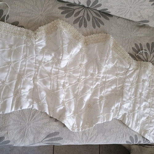 Wedding skirt with bust used, ivory color, waist 76 cm, bust 70-71 cm with beads