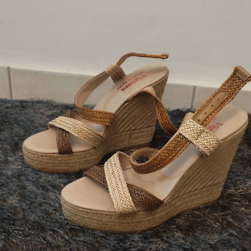Viguera platform sandals size 38 like new, beige and brown