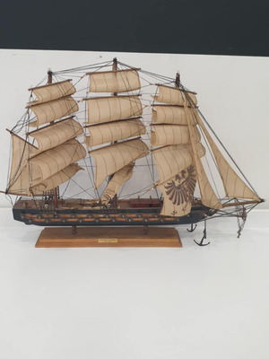 Spanish wooden warship Fragata Espanola Ano 1780 like new