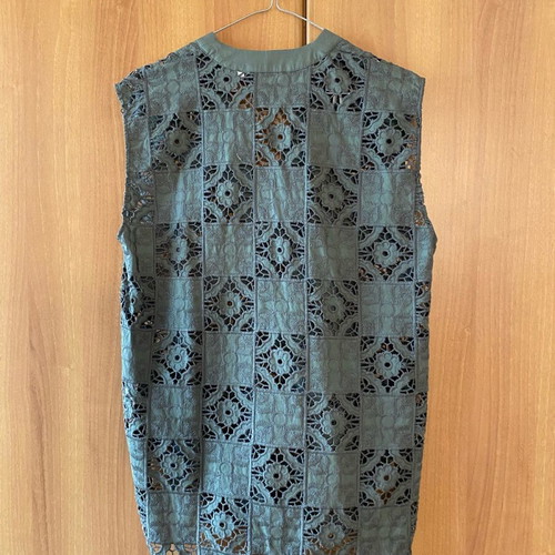 Zara sleeveless perforated blouse new, green, size XS
