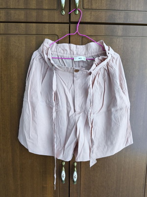 Mango women's shorts, new, size 42, pink