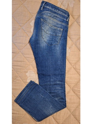 Blue jeans used
